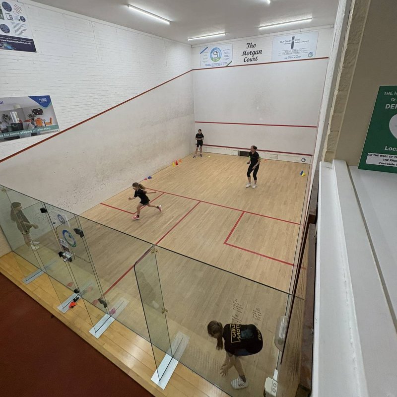 Hunts County Squash Club, squash courts and facilities, photo 1